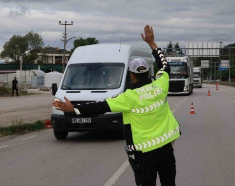 Korsan Servis Aracına Dikkat Ediniz